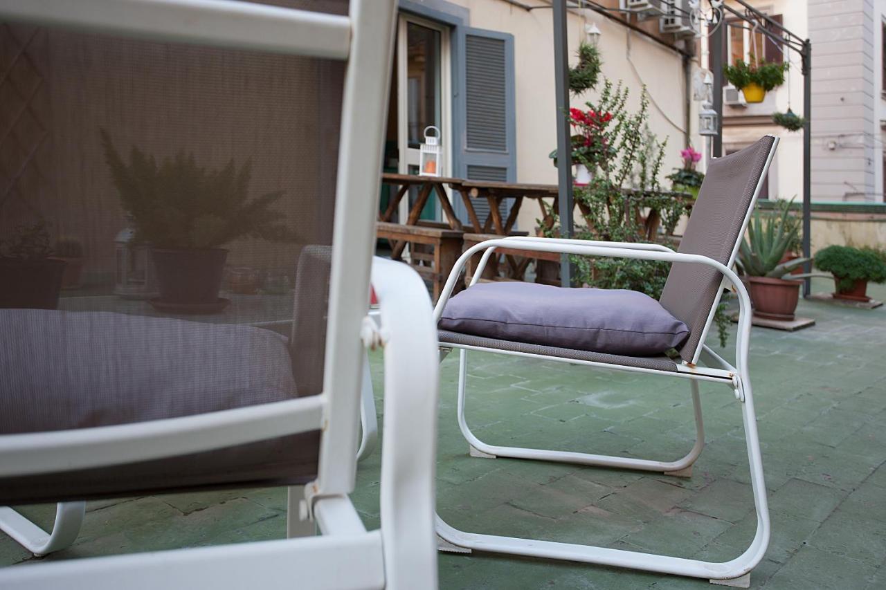 B&B Anna'S Family Terrace Napoli Dış mekan fotoğraf
